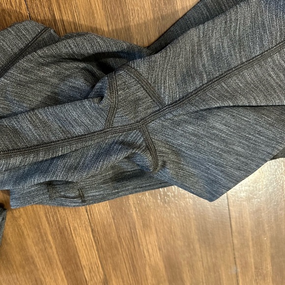 Lululemon Speed Up Tight 28" *Brushed Full-On Luxtreme
Heathered Black
W5CD7S
4 - Picture 4 of 9